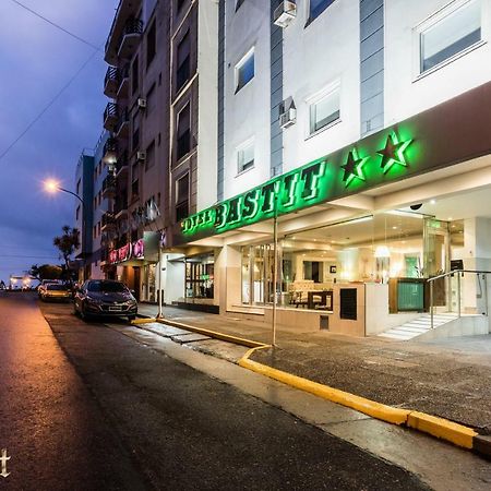 مار ديل بلاتا Hotel Bastit المظهر الخارجي الصورة